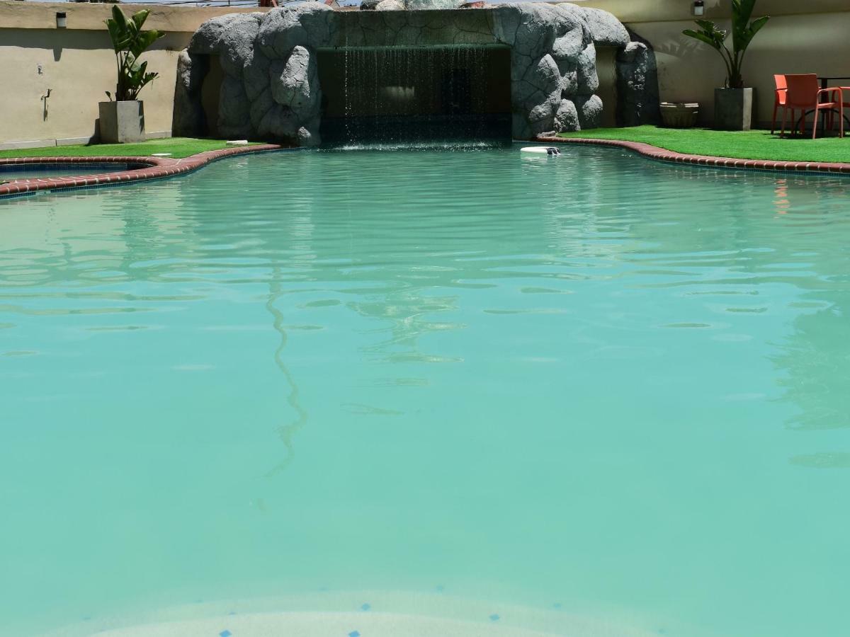 Hotel Corona Plaza Rosarito Kültér fotó