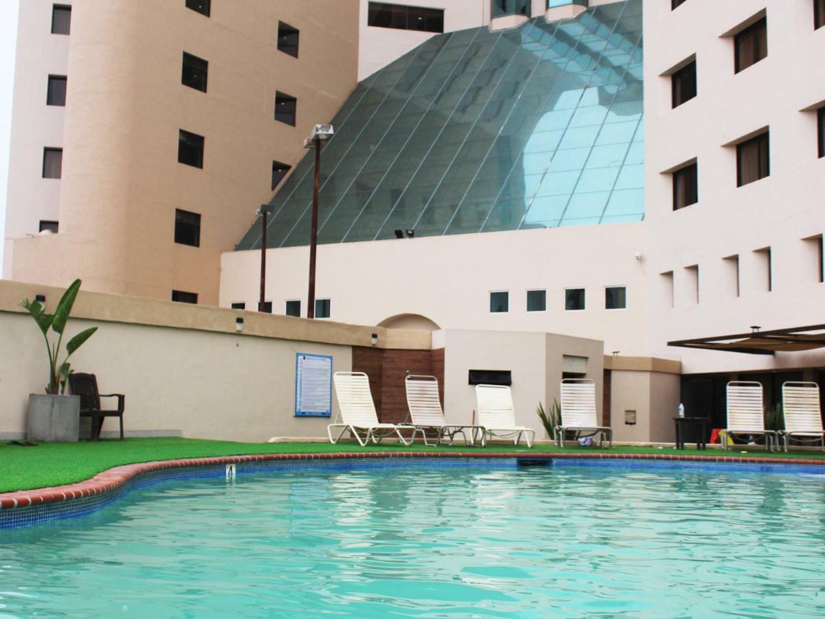 Hotel Corona Plaza Rosarito Kültér fotó