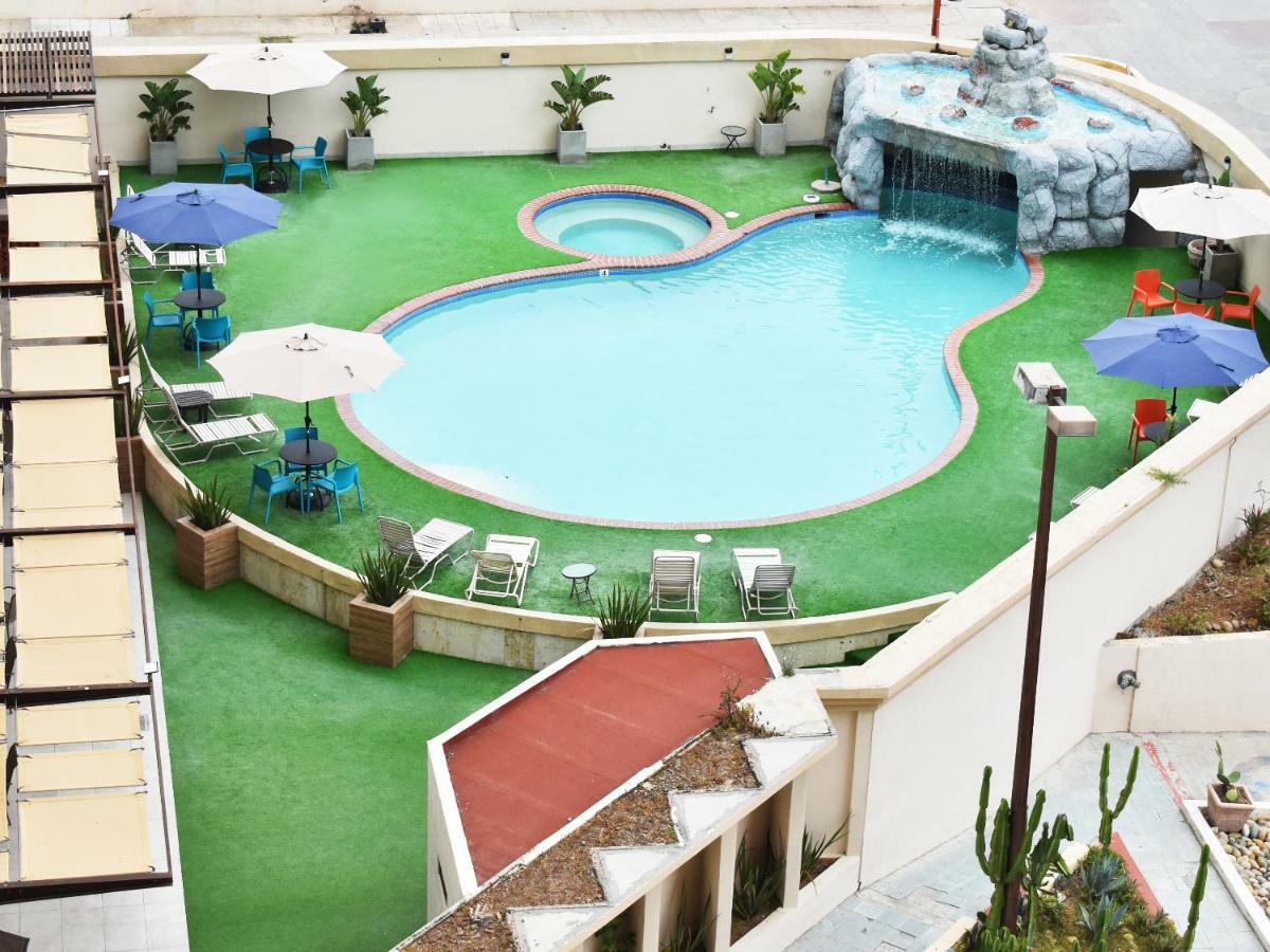 Hotel Corona Plaza Rosarito Kültér fotó