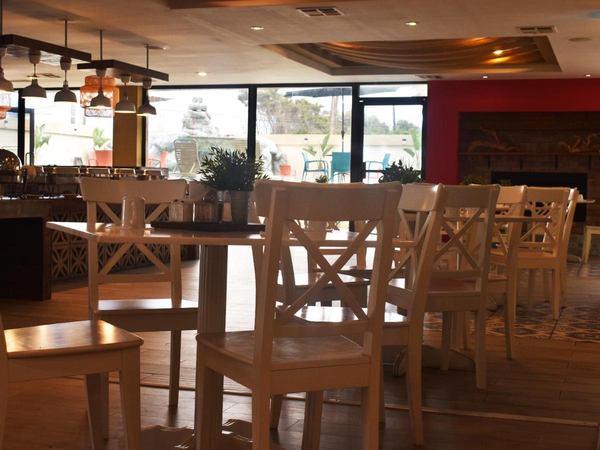 Hotel Corona Plaza Rosarito Kültér fotó
